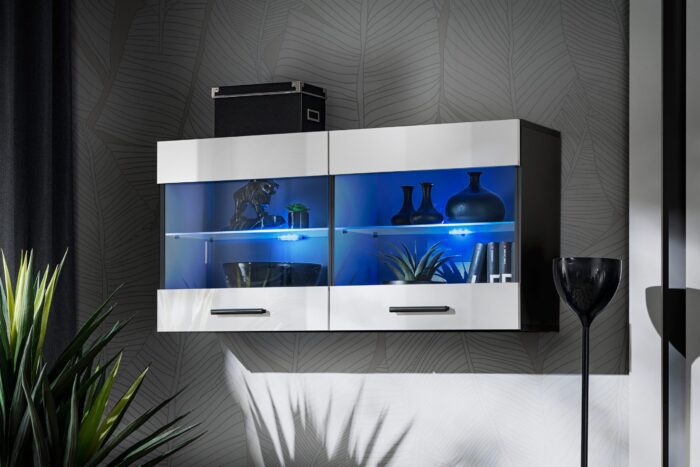 T25 2 Black White 1