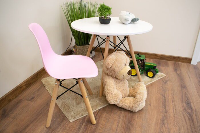 Chaise PAVIA rose komodee pour chambre d’enfant avec pieds en hêtre, dimensions 31x57x35 cm, max. Charge de 110 kg, montage facile – Image 6