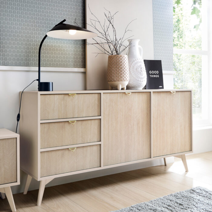 Komoda TOFINO - dąb - beżowy - metalowe uchwyty - 3 szuflady - szerokość 158 cm, wysokość 80 cm, głębokość 38 cm - obrazek 2