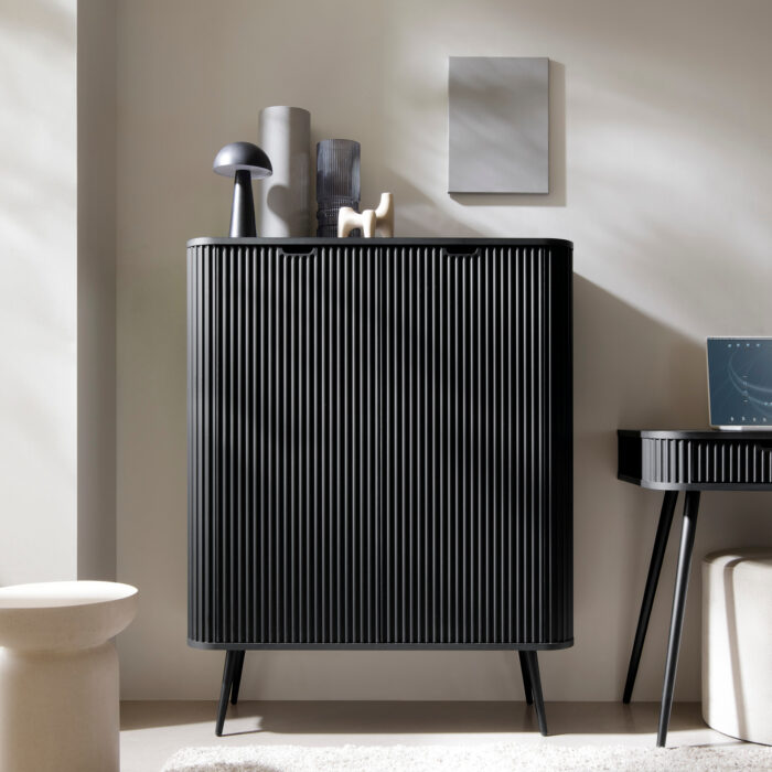 Komoda MORDEN K103 – Czarna – Ryflowane Fronty – Szerokość 103 cm, Wysokość 129 cm, Głębokość 39 cm - obrazek 2
