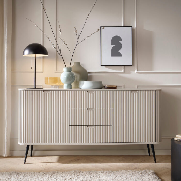 Komoda MORDEN KSZ168 – Kaszmir – Ryflowane Fronty – 3 Szuflady – Szerokość 168 cm, Wysokość 87 cm, Głębokość 39 cm - obrazek 2